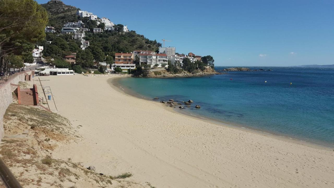 Precioso Apartamento A Menos De 100M De La Playa Roses Exterior foto
